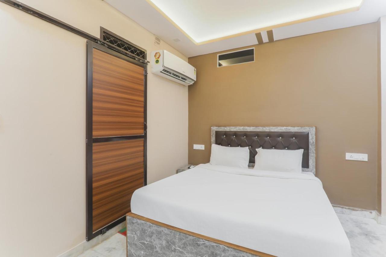 Oyo Tripureswari Guest House Puri Bagian luar foto