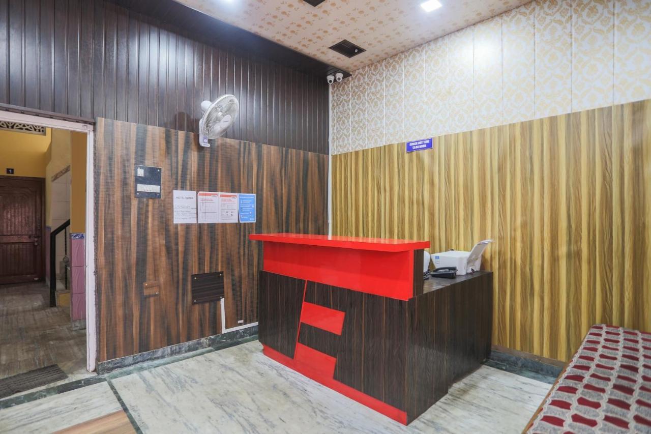 Oyo Tripureswari Guest House Puri Bagian luar foto